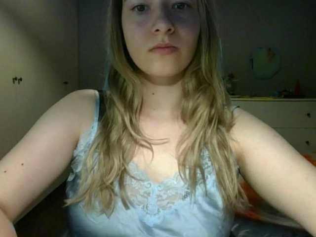 RosieJune live cam on BongaCams