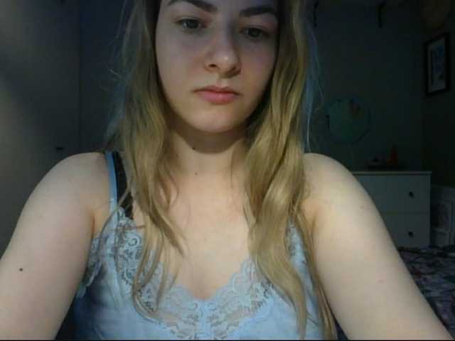 RosieJune live cam on BongaCams
