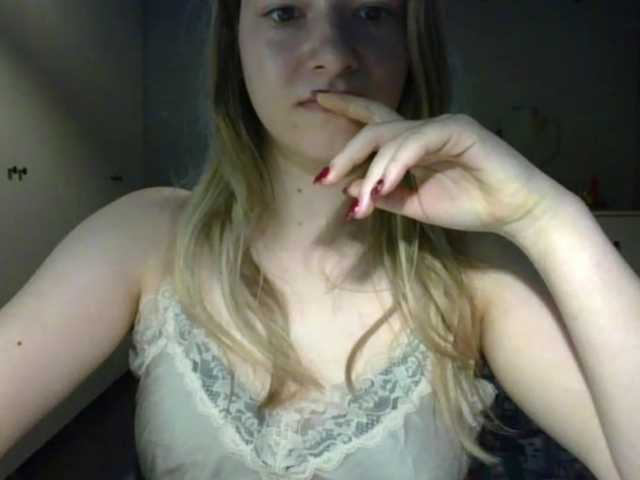 RosieJune live cam on BongaCams