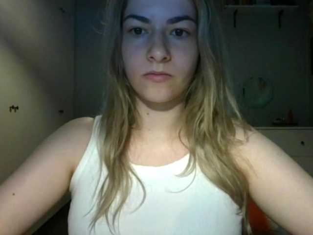 RosieJune live cam on BongaCams