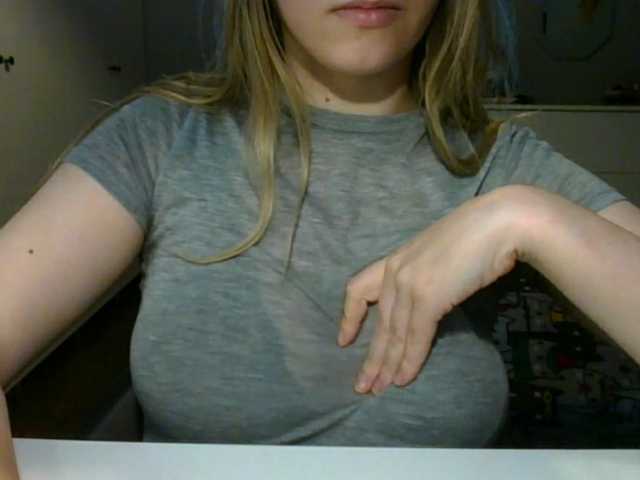 RosieJune live cam on BongaCams