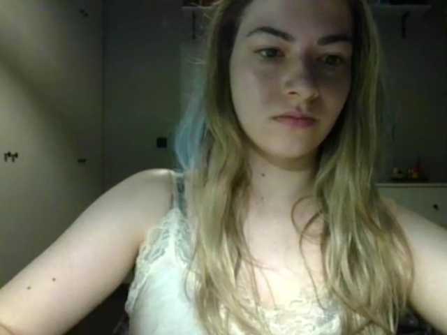 RosieJune live cam on BongaCams