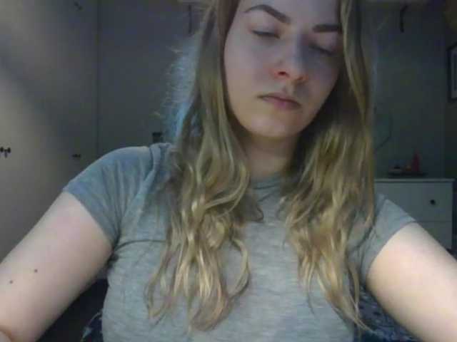 RosieJune live cam on BongaCams