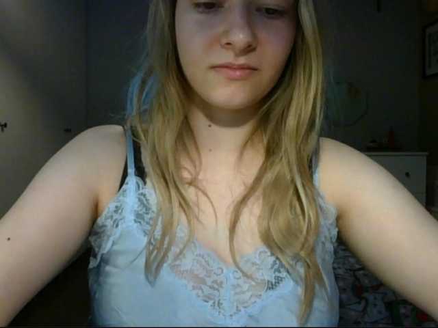 RosieJune live cam on BongaCams
