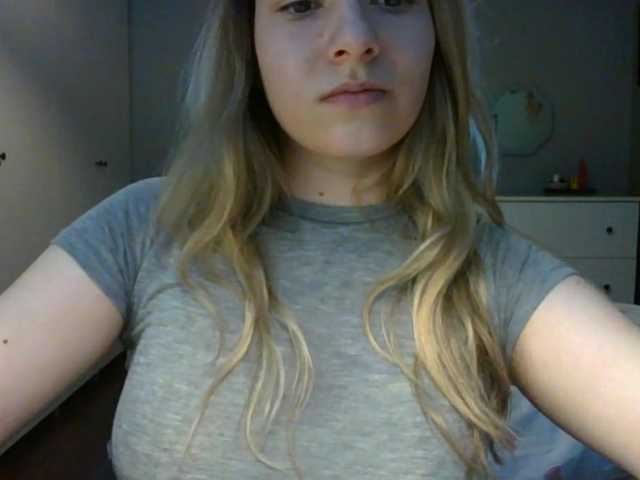 RosieJune live cam on BongaCams