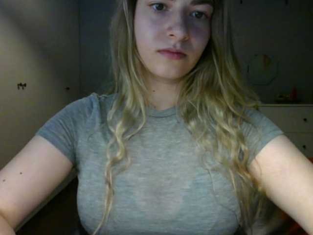 RosieJune live cam on BongaCams