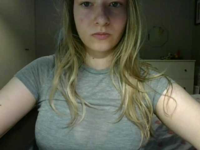 RosieJune live cam on BongaCams