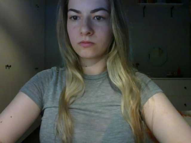 RosieJune live cam on BongaCams