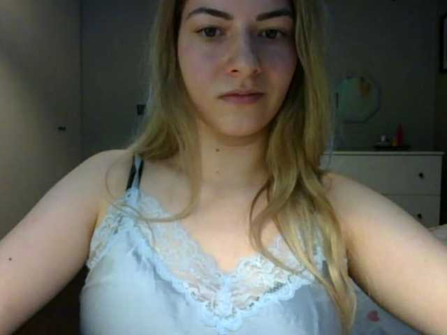 RosieJune live cam on BongaCams