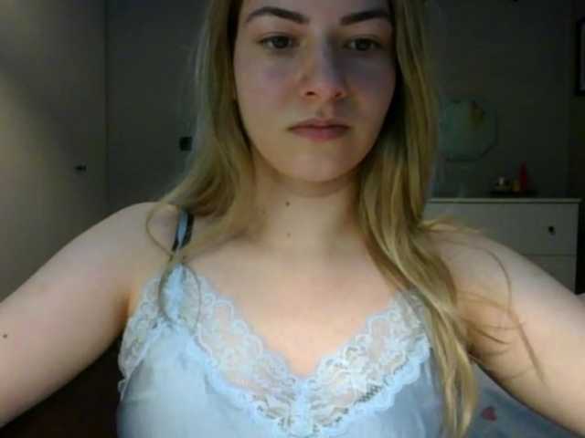 RosieJune live cam on BongaCams