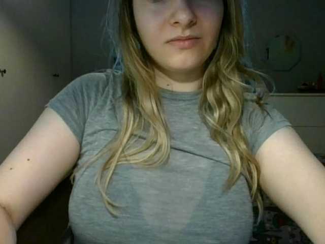 RosieJune live cam on BongaCams