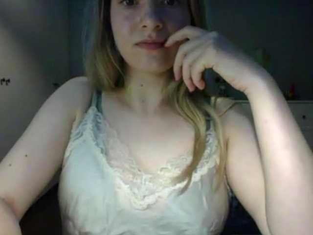 RosieJune live cam on BongaCams