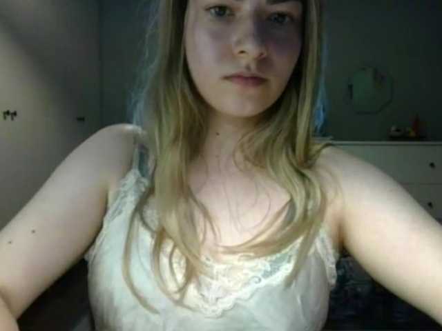 RosieJune live cam on BongaCams