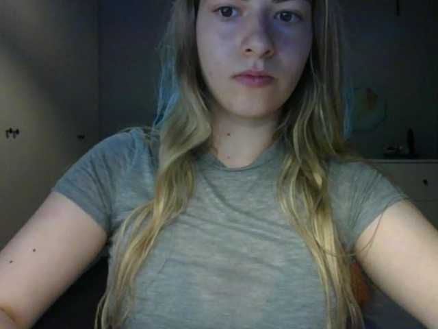 RosieJune live cam on BongaCams