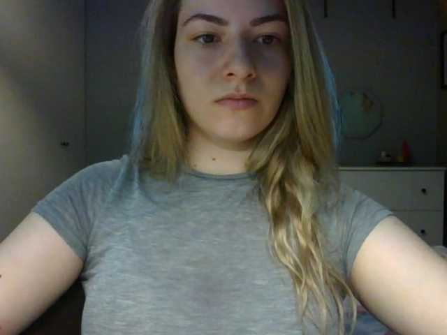 RosieJune live cam on BongaCams