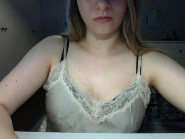 RosieJune live cam on BongaCams