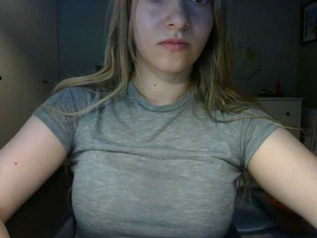 RosieJune live cam on BongaCams