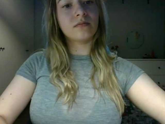 RosieJune live cam on BongaCams