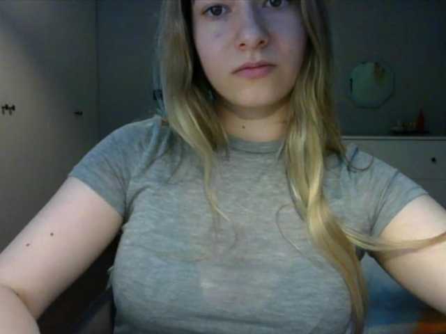 RosieJune live cam on BongaCams