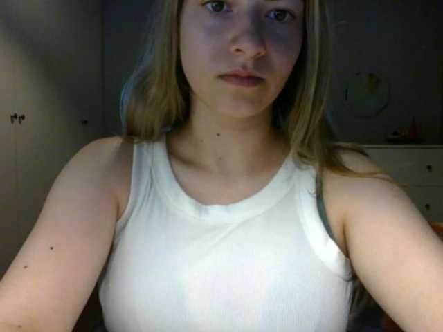RosieJune live webcam show