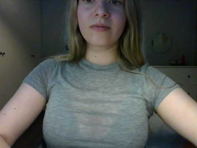 RosieJune live cam on BongaCams