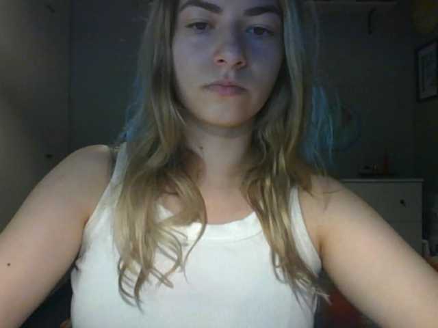 RosieJune live cam on BongaCams