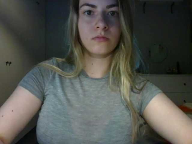 RosieJune live cam on BongaCams