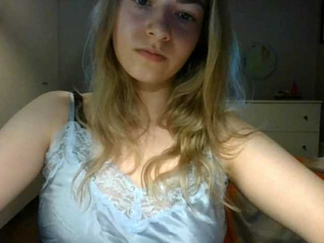 RosieJune live cam on BongaCams