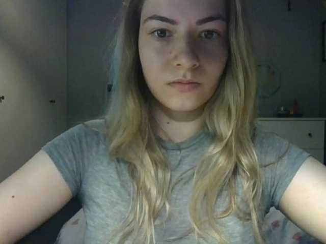 RosieJune live cam on BongaCams