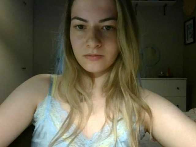 RosieJune, en vivo ahora en BongaCams