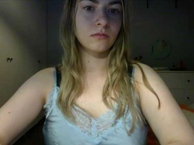 RosieJune live cam on BongaCams