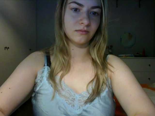 RosieJune live cam on BongaCams