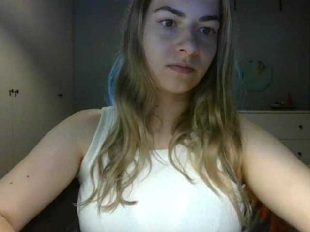 RosieJune live cam on BongaCams
