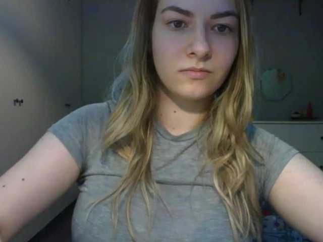 RosieJune live cam on BongaCams