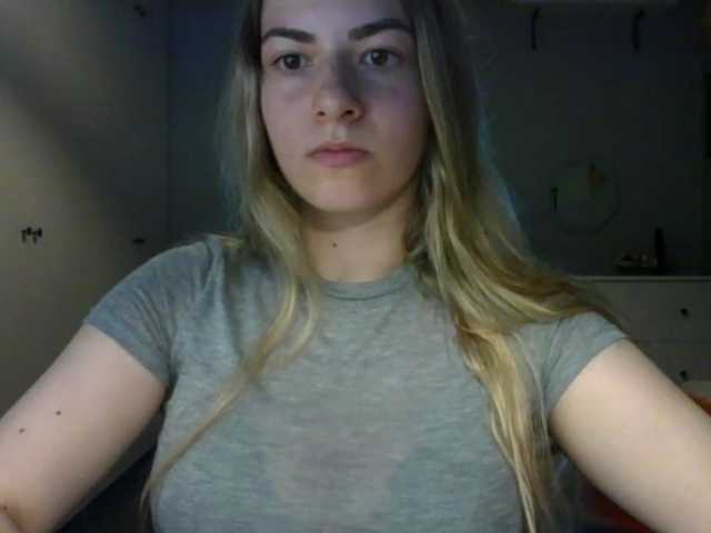 RosieJune live cam on BongaCams