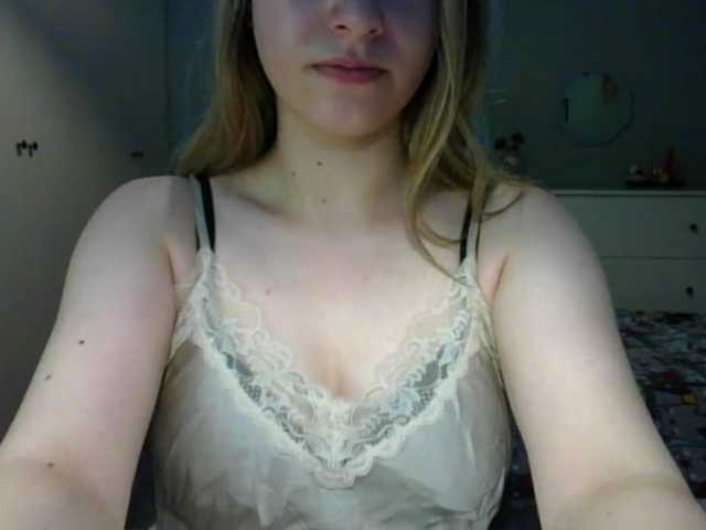 RosieJune live cam on BongaCams