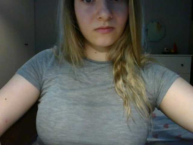 RosieJune live cam on BongaCams