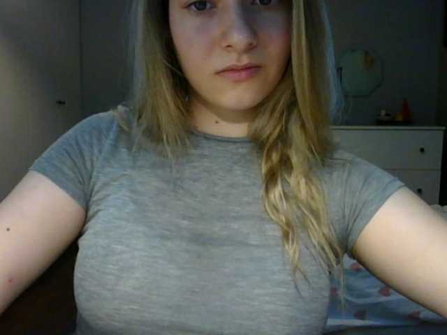 RosieJune live cam on BongaCams
