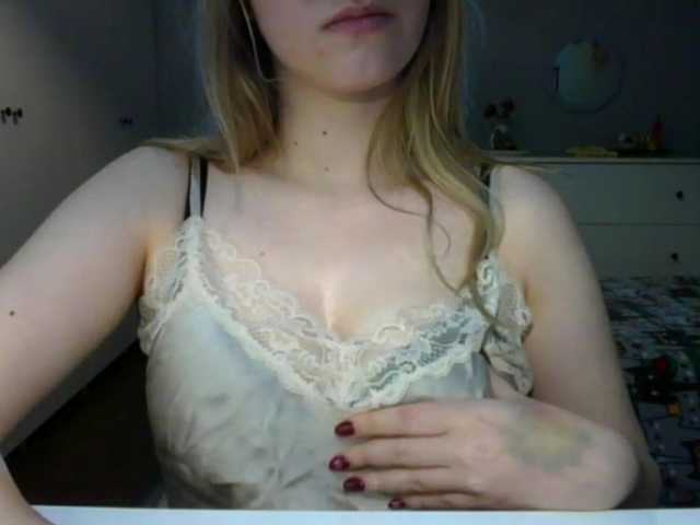 RosieJune live cam on BongaCams
