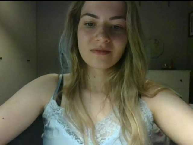 RosieJune live cam on BongaCams