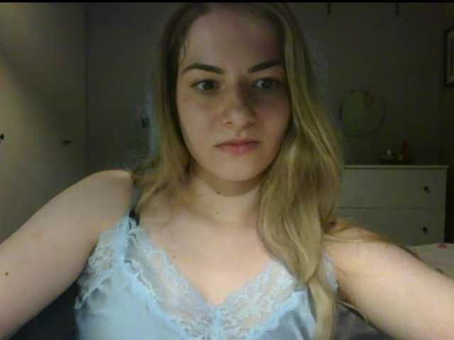 RosieJune live cam on BongaCams