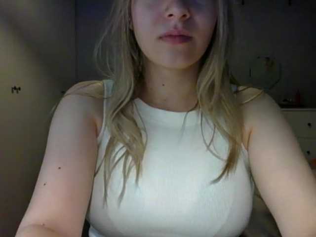 RosieJune live webcam show