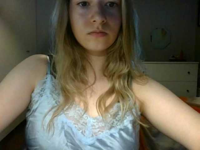 RosieJune live cam on BongaCams