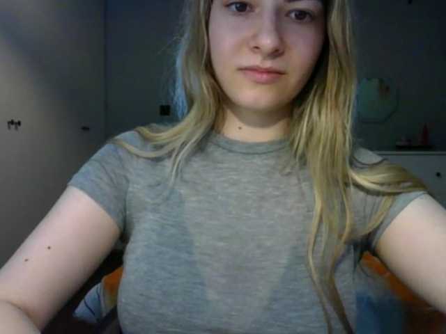 RosieJune live cam on BongaCams