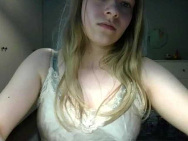RosieJune live cam on BongaCams