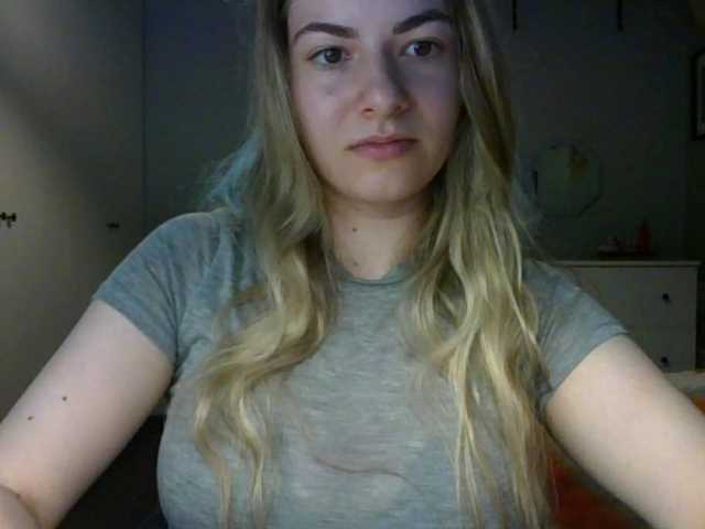 RosieJune live cam on BongaCams
