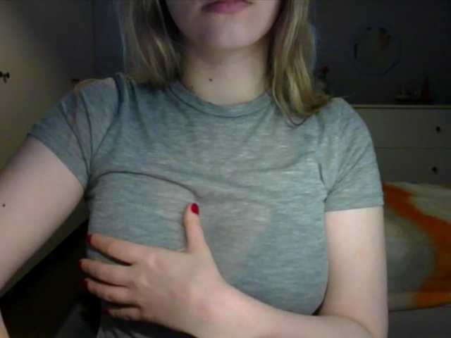 RosieJune live cam on BongaCams