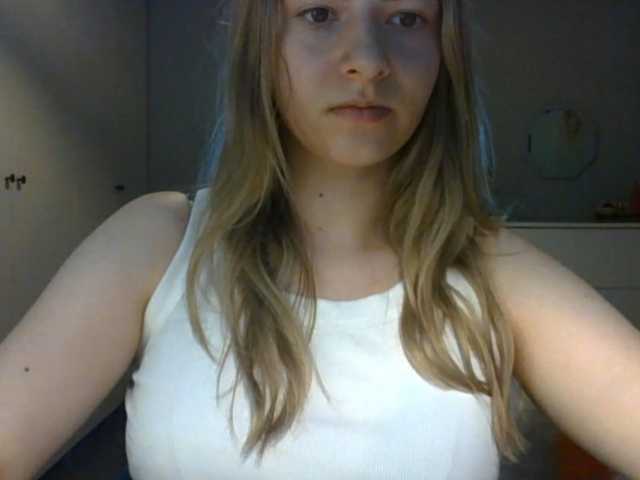 RosieJune live cam on BongaCams