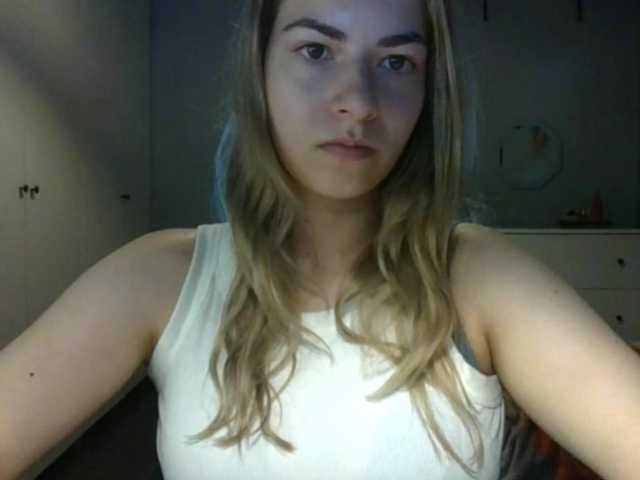 RosieJune live cam on BongaCams