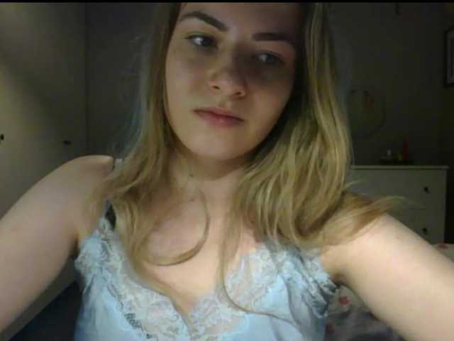 RosieJune live cam on BongaCams